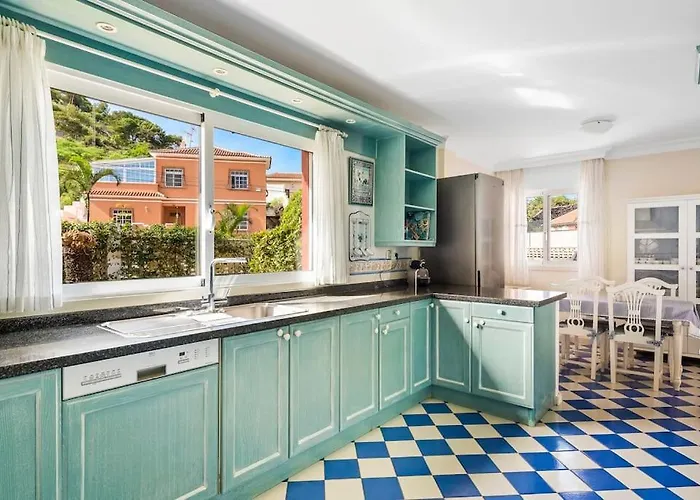 Artigar, Garden, Swimming Pool And Bbq. Puerto de la Cruz (Tenerife)