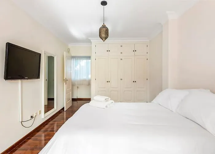 Artigar, Garden, Swimming Pool And Bbq.