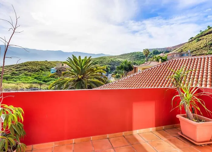 Artigar, Garden, Swimming Pool And Bbq. Villa